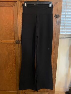 NWT Express flare leg yoga pants